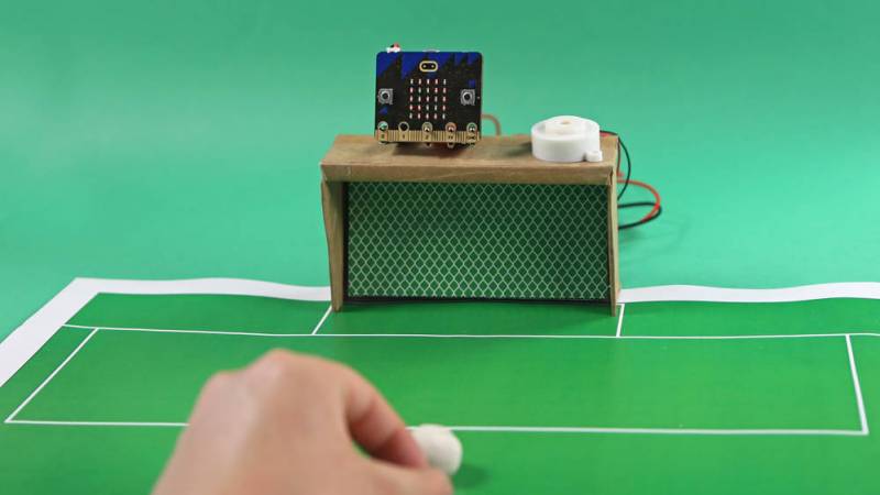 microbitfootballgame.jpg microbitfootballgame.jpg